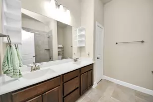 10027 Tripp Dr, Houston, TX 77089 - Photo 14