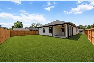 7012 Duan Street, Houston, TX 77022 - Photo 24