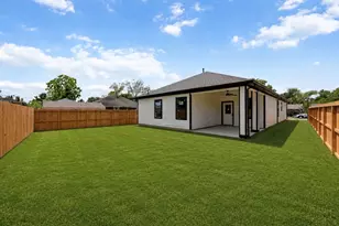 7012 Duan St, Houston, TX 77022 - Photo 24