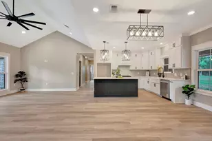 537 C C Rd, Diboll, TX 75941 - Photo 18