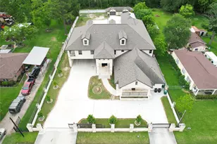 5726 Martha Ln, Houston, TX 77032 - Photo 2