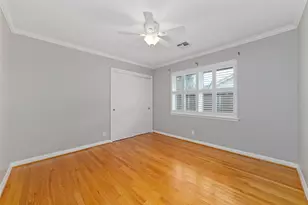 2127 Lazybrook Dr, Houston, TX 77008 - Photo 20