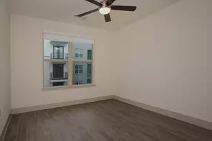 8900 Six Pines Dr, The Woodlands, TX 77380 - Photo 10