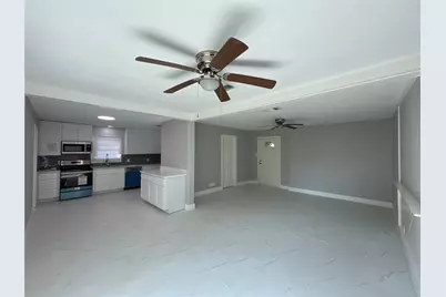 19506 Old Galveston Road, Webster, TX 77598 - Photo 8