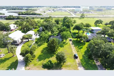 19506 Old Galveston Road, Webster, TX 77598 - Photo 2