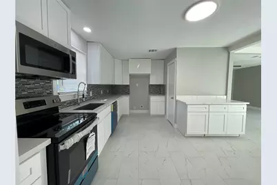19506 Old Galveston Road, Webster, TX 77598 - Photo 6