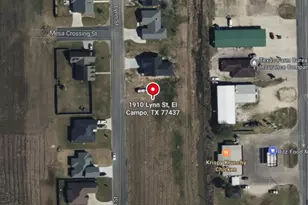 1910 Lynn St, El Campo, TX 77437 - Photo 2