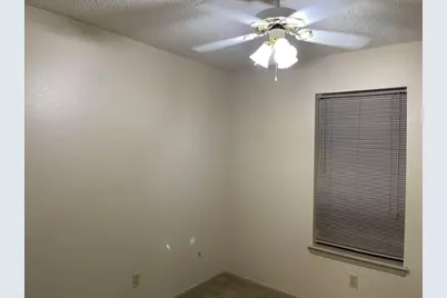 2100 Austin Street #6, Bay City, TX 77414 - Photo 6