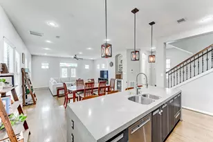 3954 Feagan St, Houston, TX 77007 - Photo 10