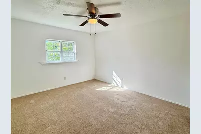 7535 Roaring Springs Drive, Houston, TX 77064 - Photo 12