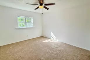 7535 Roaring Springs Dr, Houston, TX 77064 - Photo 12