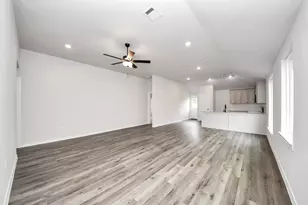 18720 Loom dr, Conroe, TX 77306 - Photo 6