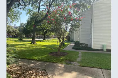 9809 Richmond Avenue #J1, Houston, TX 77042 - Photo 4