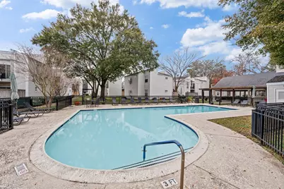 9809 Richmond Avenue #J1, Houston, TX 77042 - Photo 2
