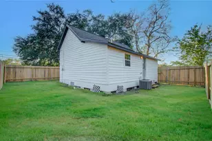 1301 Southgate Dr, Rosenberg, TX 77471 - Photo 46