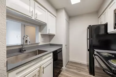 8701 Town Park Drive #2-1126, Houston, TX 77036 - Photo 6