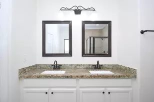 8306 Brandon St, Houston, TX 77051 - Photo 28