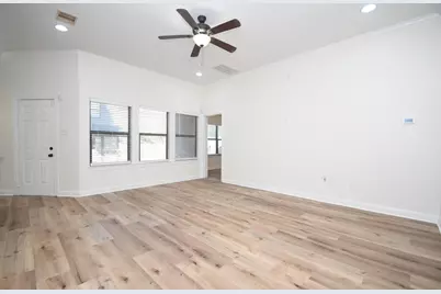 8306 Brandon Street, Houston, TX 77051 - Photo 4