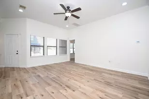 8306 Brandon St, Houston, TX 77051 - Photo 4