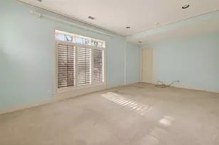 315 Sugar Berry Cir, Houston, TX 77024 - Photo 38