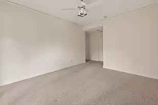 315 Sugar Berry Cir, Houston, TX 77024 - Photo 34