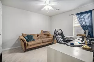 12610 Pirate Bend Dr, Texas City, TX 77539 - Photo 8