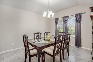 12610 Pirate Bend Dr, Texas City, TX 77539 - Photo 4