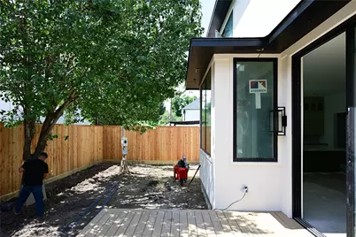6107 Lake Street, Houston, TX 77005 - Photo 2