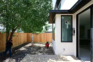 6107 Lake St, Houston, TX 77005 - Photo 2