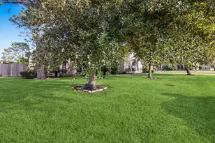 12510 Mystery Ln, Mont Belvieu, TX 77523 - Photo 6