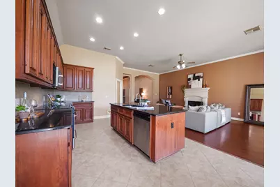 2898 Woodland Glen Lane, Conroe, TX 77385 - Photo 14