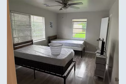 7626 Rhobell Street, Houston, TX 77016 - Photo 4