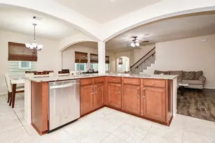 2818 Windy Thicket Ln, Houston, TX 77082 - Photo 14