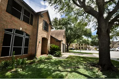 8819 Hedgestone Court, La Porte, TX 77571 - Photo 30