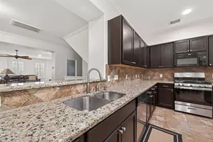 8102 Stoneyway Dr, Houston, TX 77040 - Photo 18