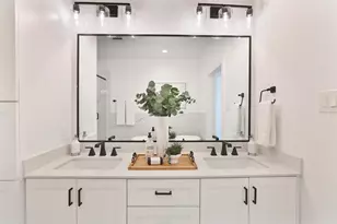 1020 W 15th 1/2 St, Houston, TX 77008 - Photo 36