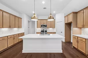 21430 Villa Spruce Ln, Tomball, TX 77377 - Photo 2