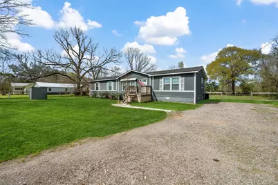 1602 County Road 301 N, Dayton, TX 77535 - Photo 2