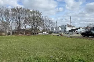 4913 Paula Street S, Houston, TX 77033 - Photo 6