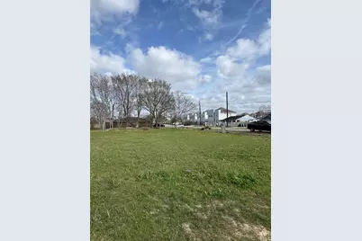 4913 Paula Street S, Houston, TX 77033 - Photo 2