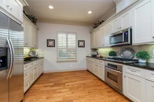 4724 Banning Dr, Houston, TX 77027 - Photo 14