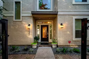 4724 Banning Dr, Houston, TX 77027 - Photo 2