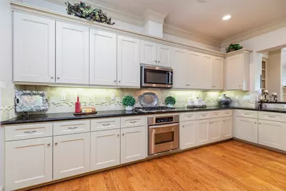 4724 Banning Drive #F, Houston, TX 77027 - Photo 16