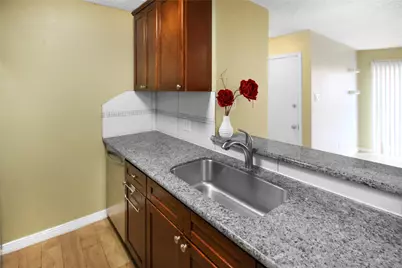 2800 Jeanetta Street #605, Houston, TX 77063 - Photo 6