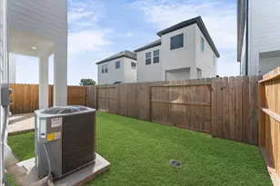 6413 Leopold Star Ln, Houston, TX 77048 - Photo 8