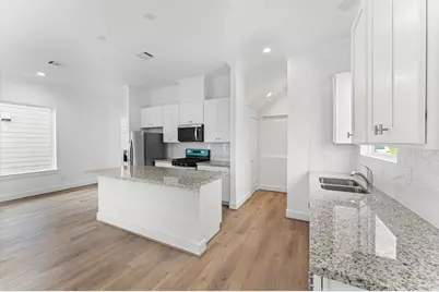 6413 Leopold Star Lane, Houston, TX 77048 - Photo 1