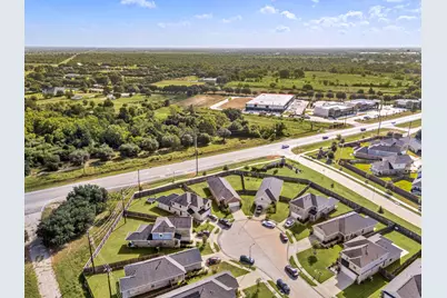 7403 French Quarter Court, Fulshear, TX 77441 - Photo 20