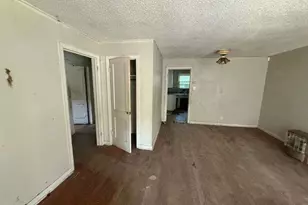 417 2nd St, Jasper, TX 75951 - Photo 2