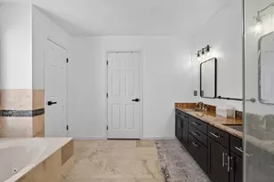 1676 Beaconshire Rd, Houston, TX 77077 - Photo 20