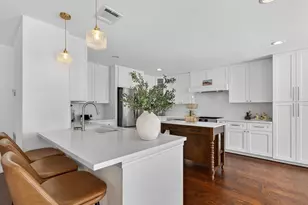 1676 Beaconshire Rd, Houston, TX 77077 - Photo 10